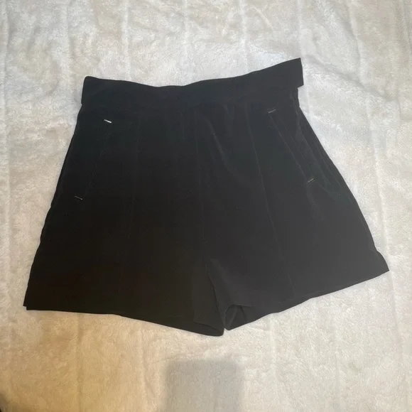 H&M shorts - Picture 3 of 5